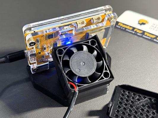 Cooling Stand for NerdMiner V2 & NMminer – 40mm USB Fan Included – Lower Temps
